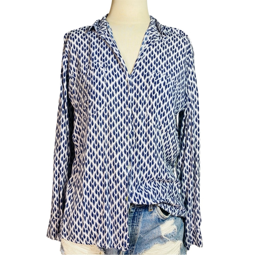 🚨LAST CHANCE Just Living Button Down Shirt